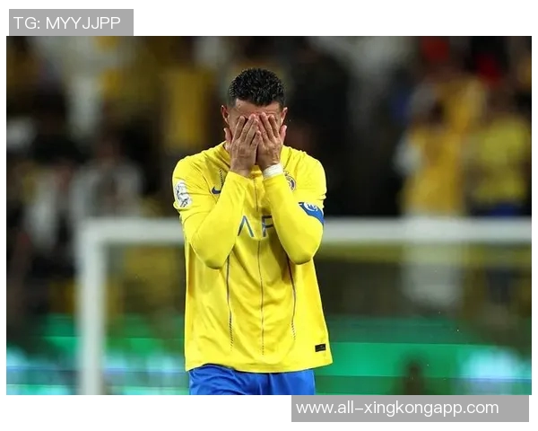 利雅得胜利遭遇失误对手禁区前抢断后远射精彩破门