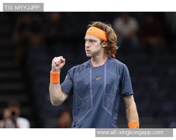 陈蒲边路停球失误摔倒引发球迷不满表现低迷遭热议